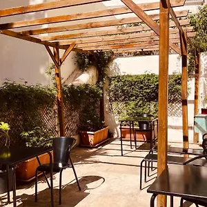 Casa Do Jasmim By Shiadu בית הארחה
